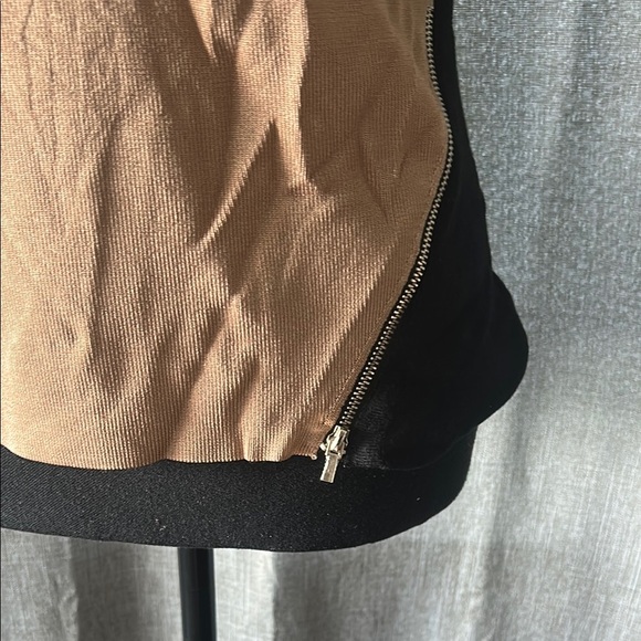 White House Black Market Asymmetrical Fitted Orange Tan Tee - Picture 3 of 5